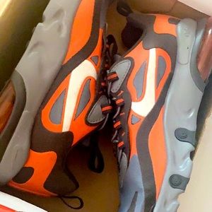 Brand new Nike shoes never wore